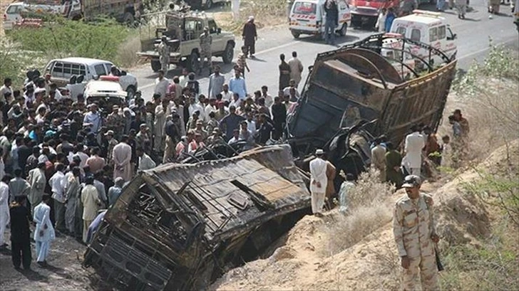 ДТП с автобусом в Пакистане: погибли 28 человек, около 20 пострадали