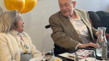 100 yaşlı cütlük evləndi - “Ginnesin Rekordlar Kitabı”na...