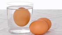 Yumurtanın köhnə olduğunu necə anlamalı? – MARAQLI ÜSUL