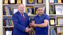 Tatarıstan Respublikasının baş nazirinin müavini Moderator.az-ın əməkdaşını TƏLTİF ETDİ 