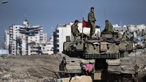 Израиль приостановил военные действия на юге сектора Газа