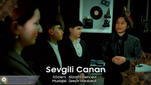 Yaponiyalı müğənni məcburi köçkün uşaqlarla birgə “Sevgili canan” oxudu - FOTO/VİDEO