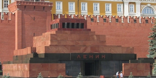 Rusiyada Lenin məqbərəsini yandırmağa cəhd edildi