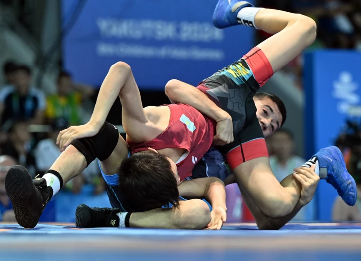 Азербайджанские борцы греко-римского стиля завоевали две медали на старте Игр «Дети Азии»