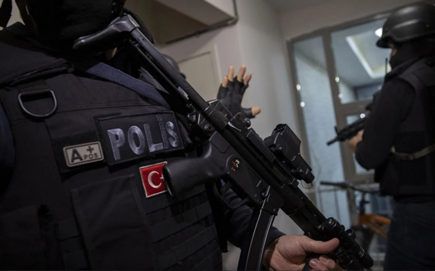 В Турции провели операцию против ОПГ, управляемой из-за рубежа, задержаны 33 человека