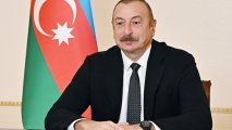 İlham Əliyevlə Şahbaz Şərifin məhdud tərkibdə görüşü başladı