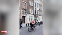 Pasinyan London küçələrində  də velosiped sürdü...-VİDEO