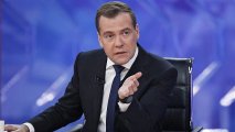 ABŞ-də hər şeyi dərin dövlət idarə edir - Medvedev