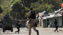 В Порт-о-Пренсе бандиты напали на кортеж премьера Гаити