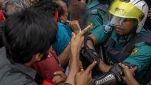 В Бангладеш возобновились столкновения протестующих с полицией