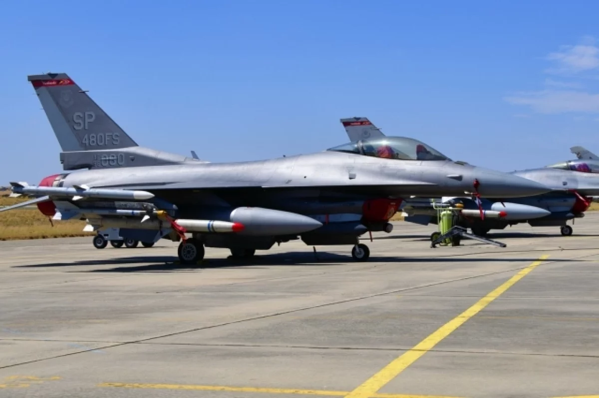 Российская ПВО сильно ослаблена, F-16 могут принести успех Украине