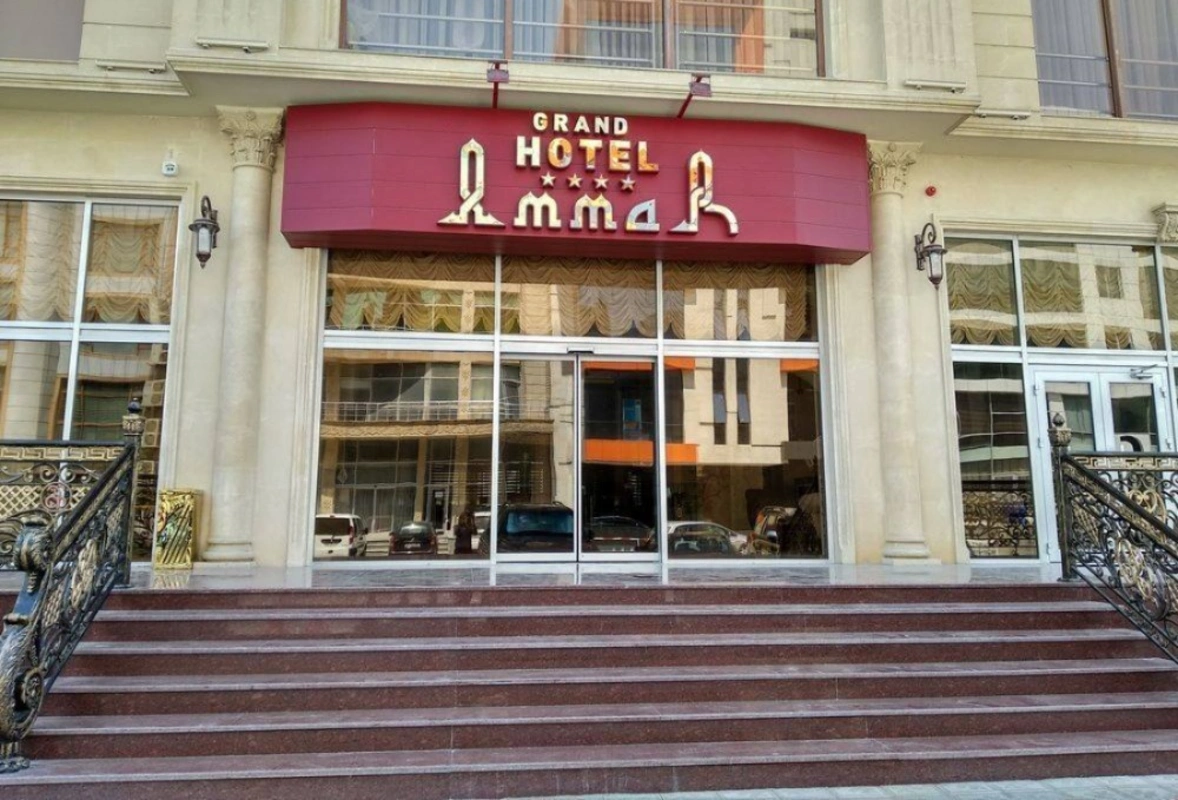 В известном бакинском отеле вспыхнул пожар-ФОТО