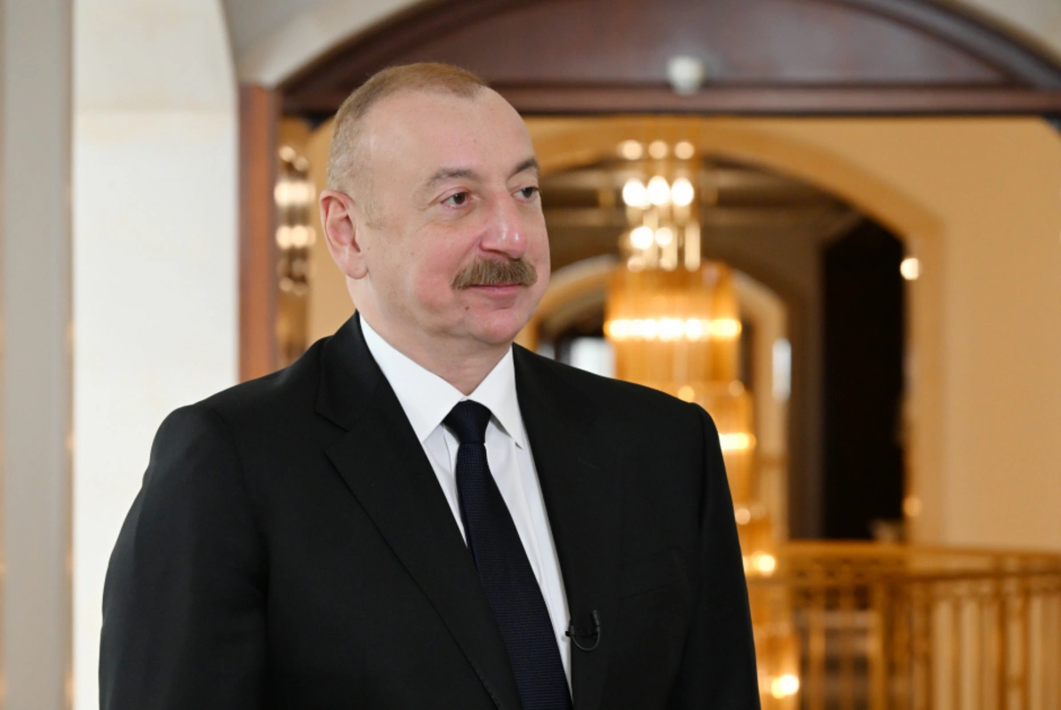 Ильхам Алиев принял участие в открытии автомобильной дороги, построенной на месте моста 