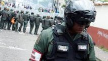 ВС Венесуэлы и полиция отказались переходить на сторону оппозиции