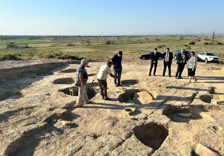 Археологи во время раскопок в Азербайджане нашли уникальное здание-ФОТО