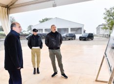 İlham Əliyev və Mehriban Əliyeva Şuşa Realnı Məktəbində həyata keçiriləcək təmir-bərpa işləri ilə tanış olublar