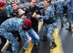 İrəvanda “seçki” tragikomediyası: Ermənilərin yeni sahibi və Moskvanın kürəyinə sancılan xəncər - FOTO