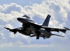Belçika Ukraynaya F-16 qırıcıları tədarük edə bilər