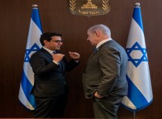 Fransanın XİN başçısı Benyamin Netanyahu ilə görüşüb