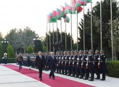 Aleksandr Lukaşenkonun rəsmi qarşılanma mərasimi oldu