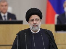 İran Prezidenti helikopterin sərt enişi nəticəsində xəsarət almayıb - KİV