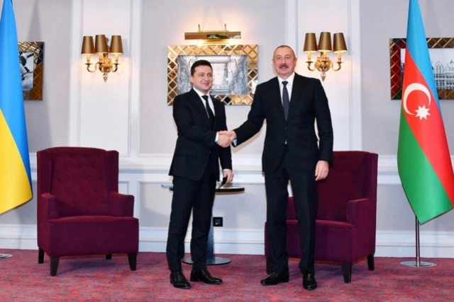 Prezident İlham Əliyev Volodimir Zelenski ilə regional təhlükəsizlik məsələlərini müzakirə edib