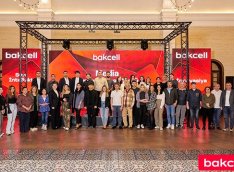 “Bakcell” “INMerge” İnnovasiya Sammiti ərəfəsində jurnalistlər üçün təlim təşkil edib - FOTOLAR