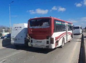 В Баку автобус попал в ДТП: есть пострадавшие - ВИДЕО