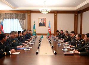 Азербайджан и Казахстан обсудили развитие военного сотрудничества-ВИДЕО
