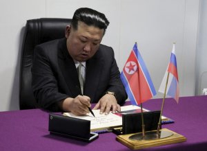 Ким Чен Ын  поручил воспитывать больше кадров, готовых к современной войне
