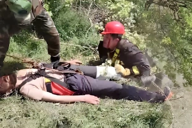 В Товузе спасли мужчину, оказавшегося в беспомощном состоянии в ущелье