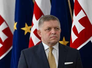 Премьер-министр Словакии вылетел в Баку