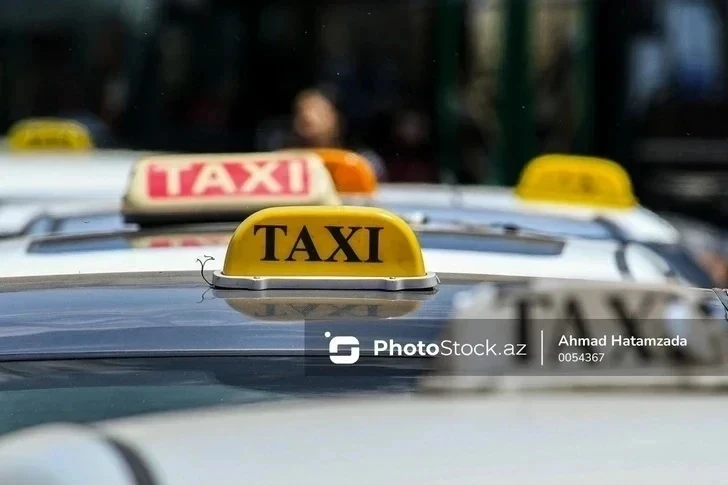 В Баку выросли цены на услуги такси