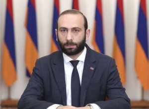 Мирзоян: Армения хочет закрыть страницу конфликта с Азербайджаном