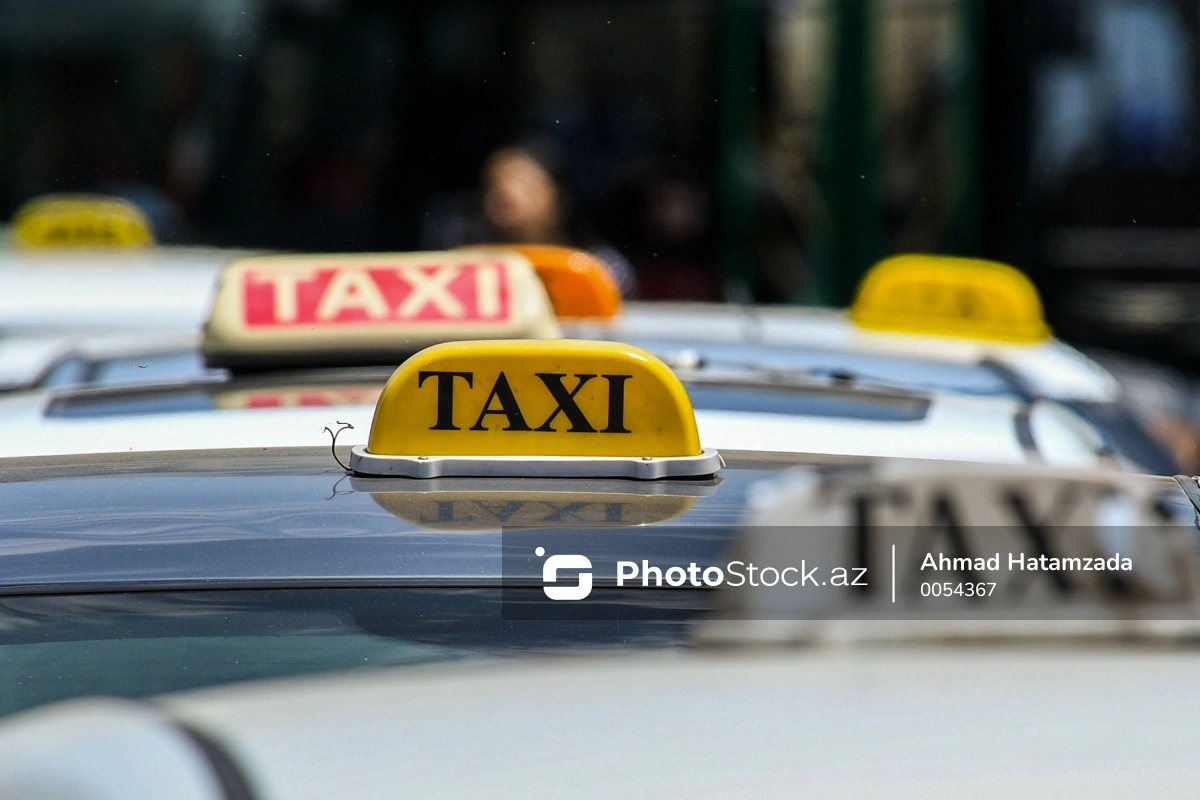 В Азербайджане закрылась компания такси