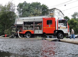 В Подмосковье при пожаре на парковке погибли два человека