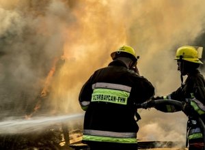 В Товузе произошел пожар на винном заводе