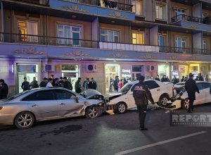 В Нахчыване 16-летняя девушка пострадала в массовом ДТП