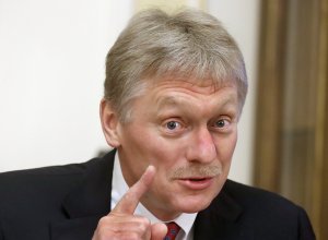 Песков обвинил команду Байдена в обострении ситуации в Украине