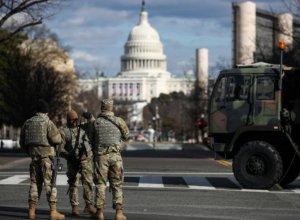 Тысячи бойцов Нацгвардии США переброшены в Вашингтон для охраны инаугурации Трампа