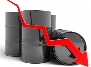 Цена на азербайджанскую нефть упала ниже $83