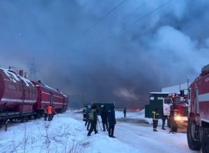 Пожарный поезд привлекли к тушению хостела на северо-западе Москвы