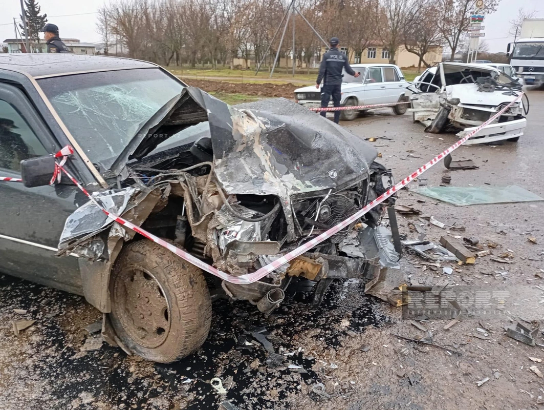 Стали известны подробности серьезной аварии в Билясуваре, в которой пострадали пять человек-ФОТО