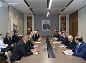 Джейхун Байрамов принял представителей Торговой миссии США