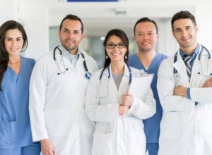 Xarici ölkələrdən Azərbaycana gələn həkimlərin sayı açıqlandı