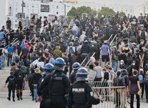 Во Франции в акции протеста 