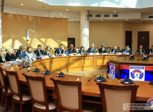Папикян обсудил с послами НАТО реформы в армянской армии
