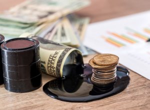 Цена на азербайджанскую нефть упала ниже $70