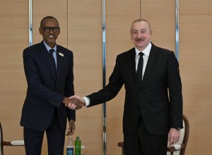 Президенты Азербайджана и Руанды провели переговоры один на один