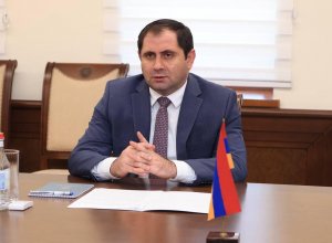 Папикян: Минобороны Армении получает консультации от США, Франции и Греции